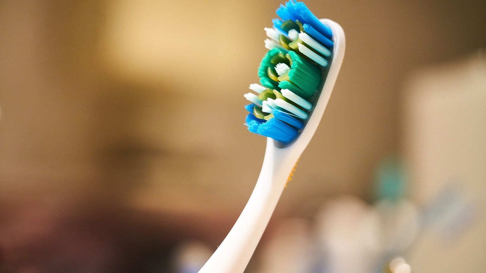 Do Electric Toothbrushes Whiten Teeth?
