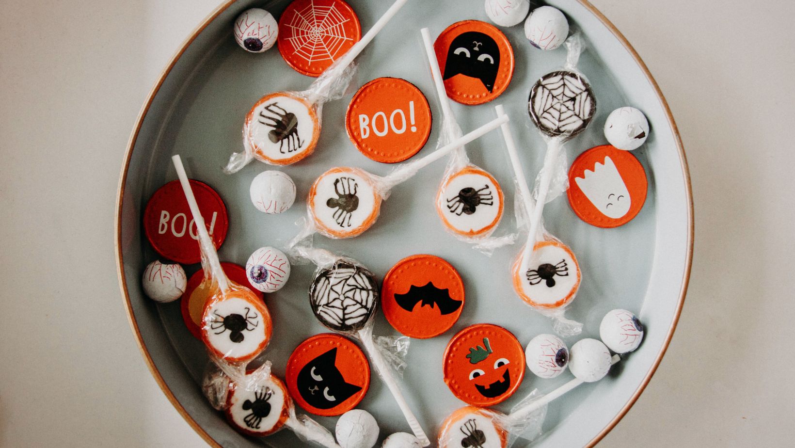 What Halloween Candy Can You Eat With Braces?