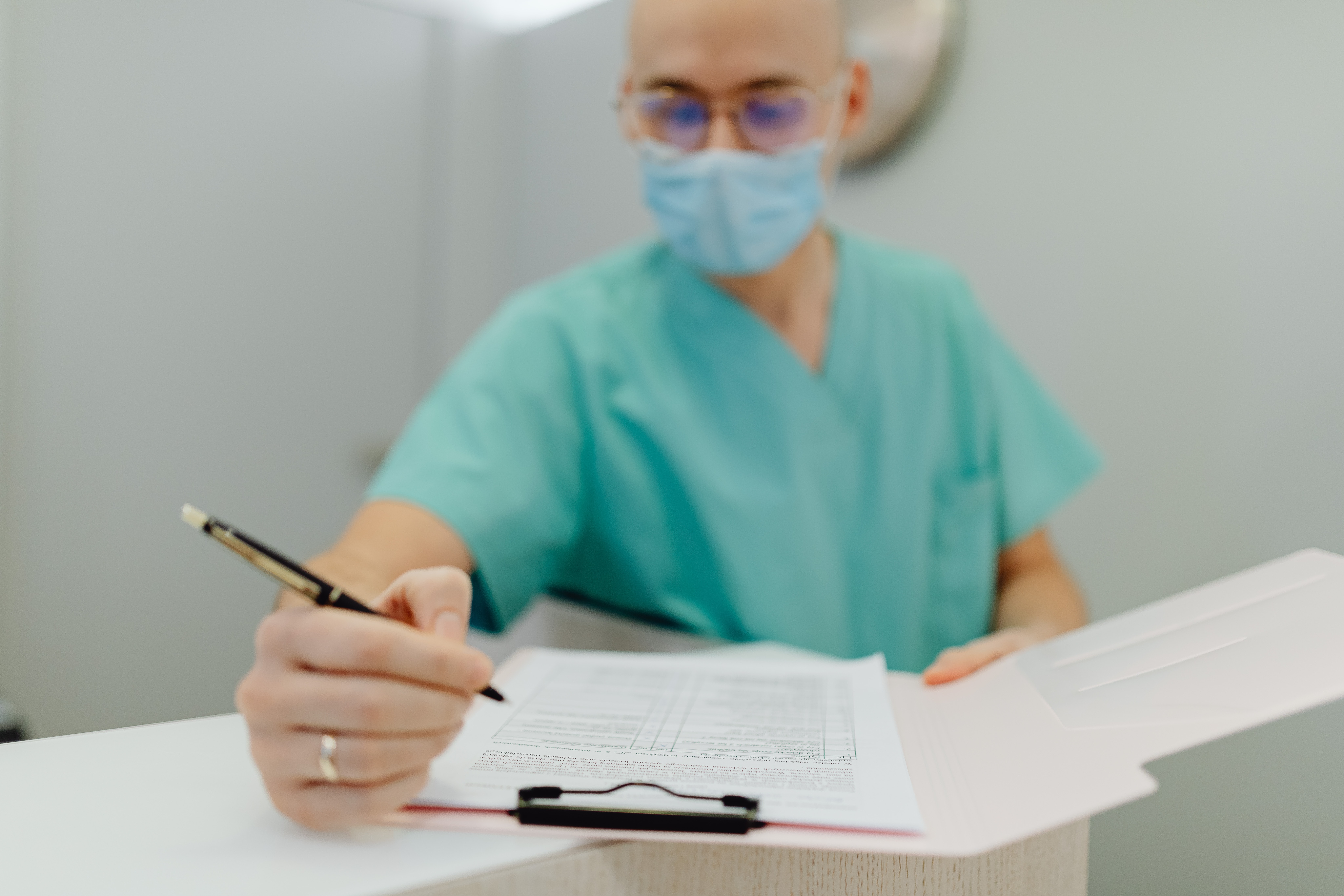 Dentist signing off on dental records when changing dentists