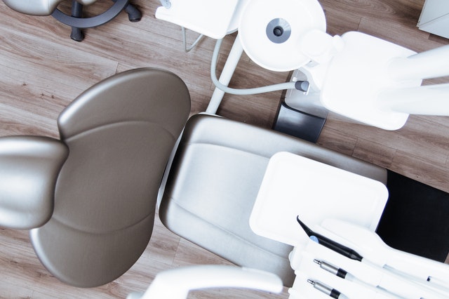Dentist Chair for Chip Tooth Exam